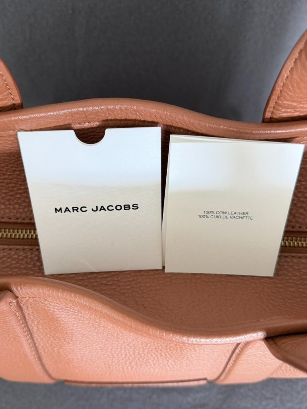 Marc Jacobs Leather Medium The Tote Bag (Argan Oil) - Picture 3 of 10